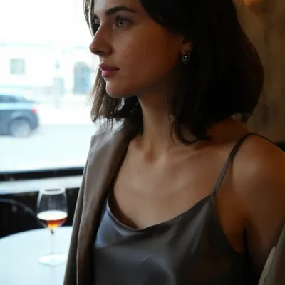 Аделина, 25