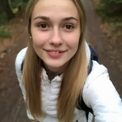 Полина